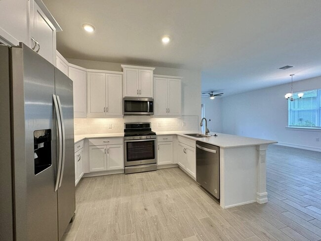 43860 Blue Heron Ln