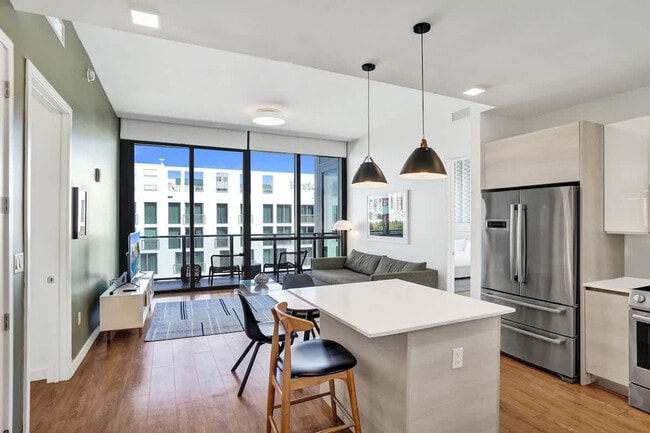 Photo - 1220 17th St Unidad SI ID1503941P