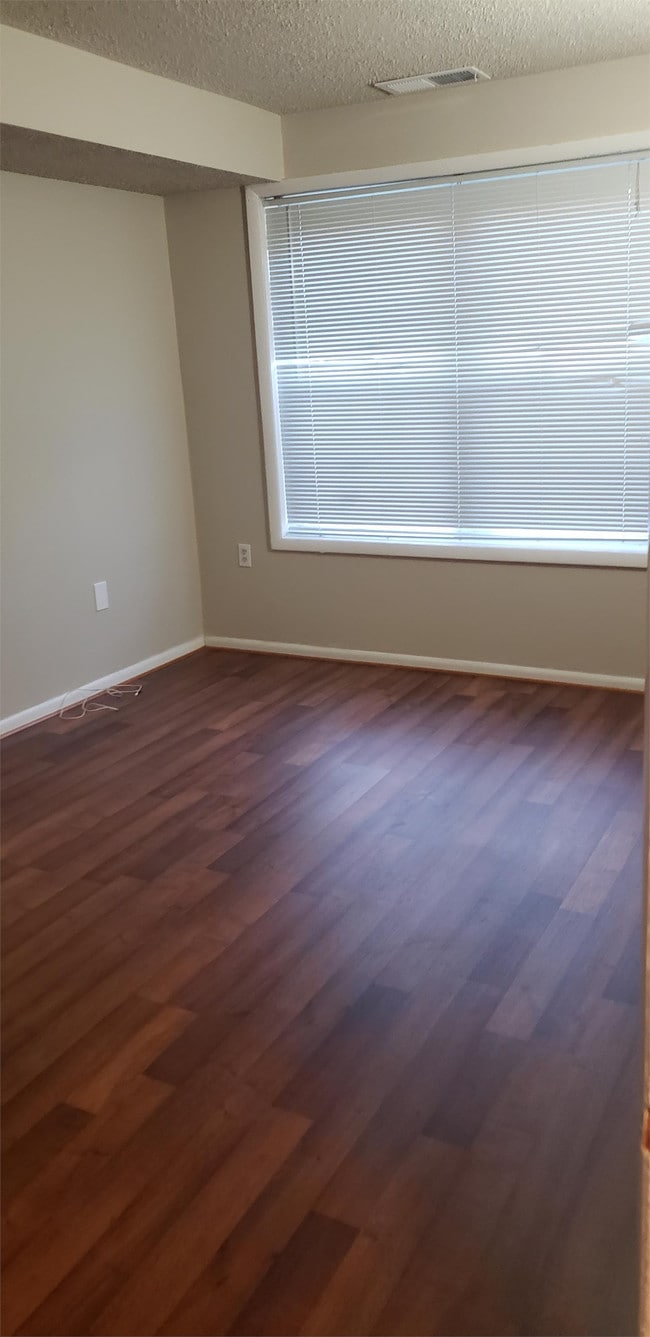 Photo - 3817 Swann Rd