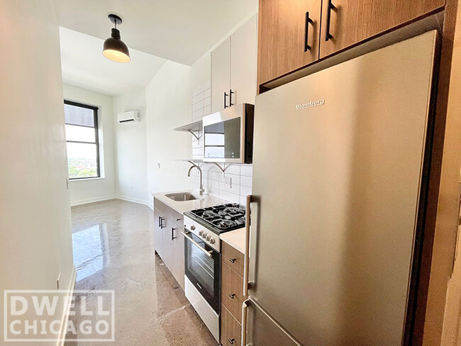 Photo - 1139 W Lawrence Ave Condo Unit 606