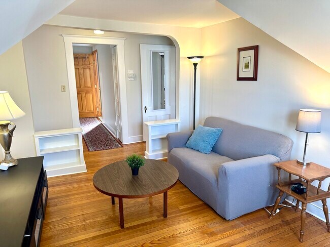 Photo - 354 Humphrey St