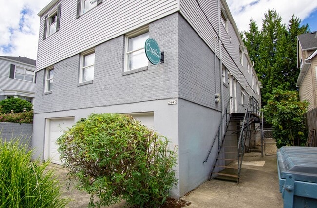 Building Photo - Great NW Location: Spacious 1 Bedroom Ready Now! Unit 2449