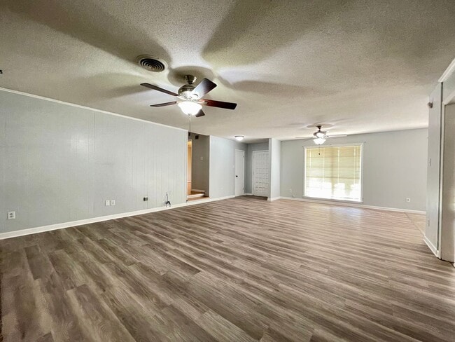 Photo - 136 Rwe Jones Dr Unit 136 RWE Jones Dr