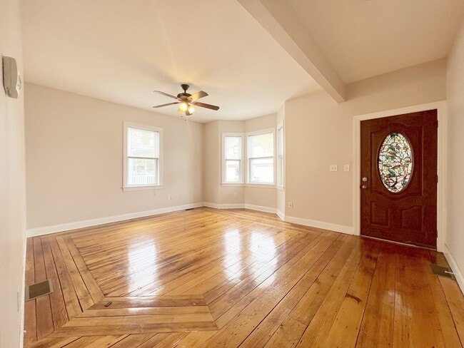 Photo - 1040 Hyde Park Ave Unit 1