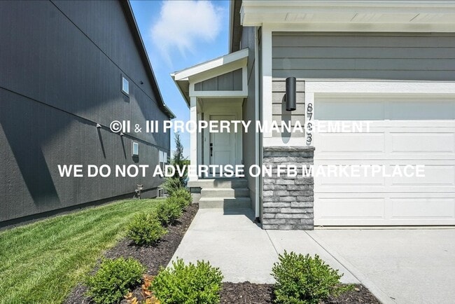 Photo - 8733 SW Edgewater Dr