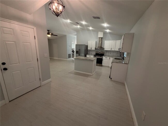 Photo - 319 Avenue A NE