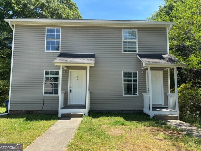 Building Photo - 97 Lily Dr