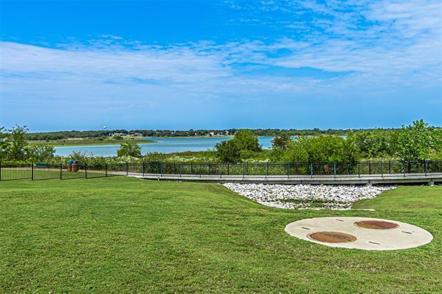 Building Photo - 8444 Wembley