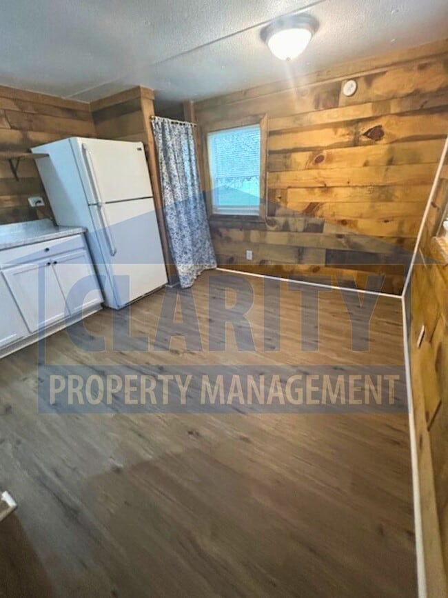 Photo - Two bedroom home in quiet location!