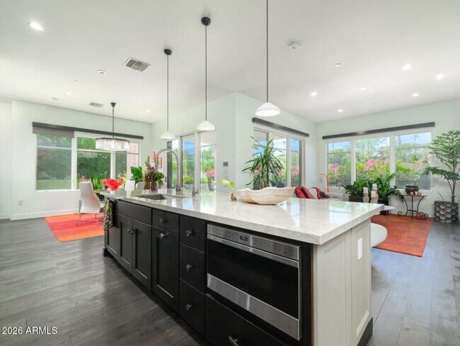 6166 N Scottsdale Rd Unit C1002