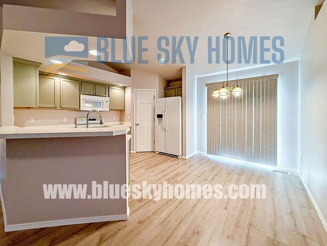 Photo - 2503 N Blue Blossom Way