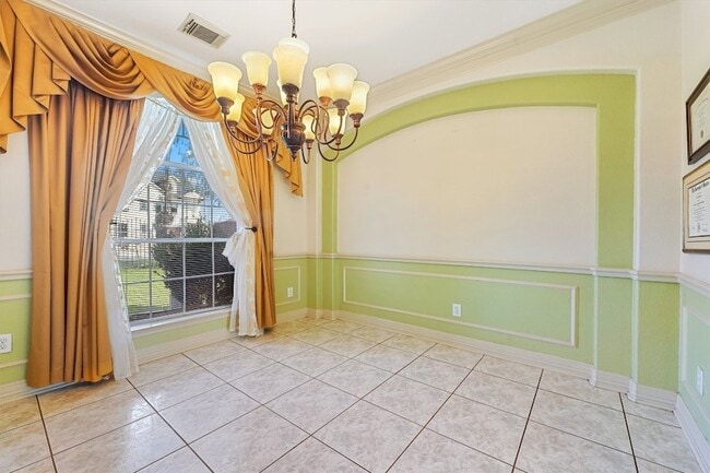 Photo - 6907 Keats St