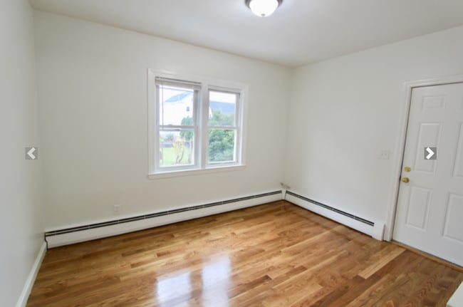 Photo - 55 Forest Ave Unidad 2R