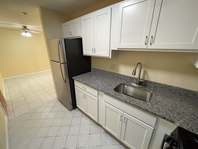 Photo - 20 Kenmar Dr Unit 171