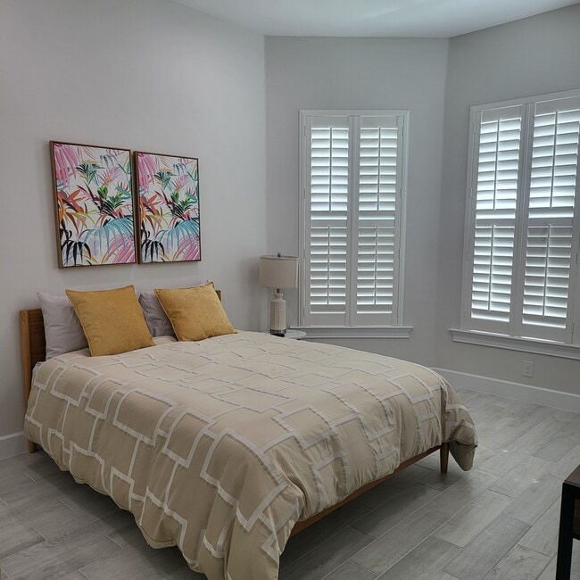 Photo - 6839 Saona CT