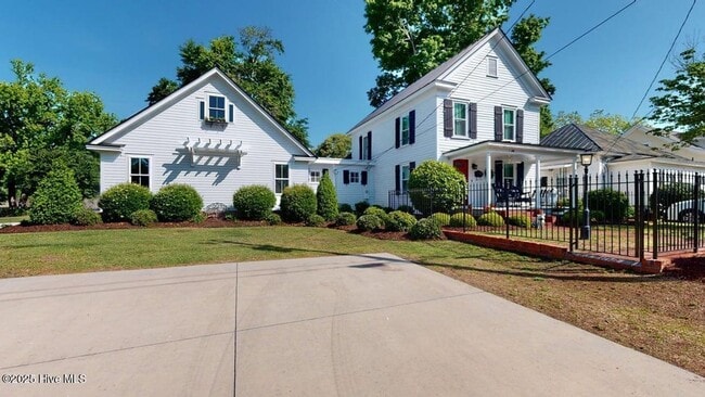 Photo - The Heart of Downtown