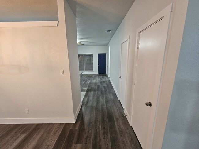 Photo - 919 Crestwood Dr