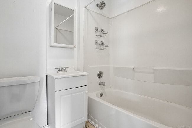 Photo - 117 Golden Hill St