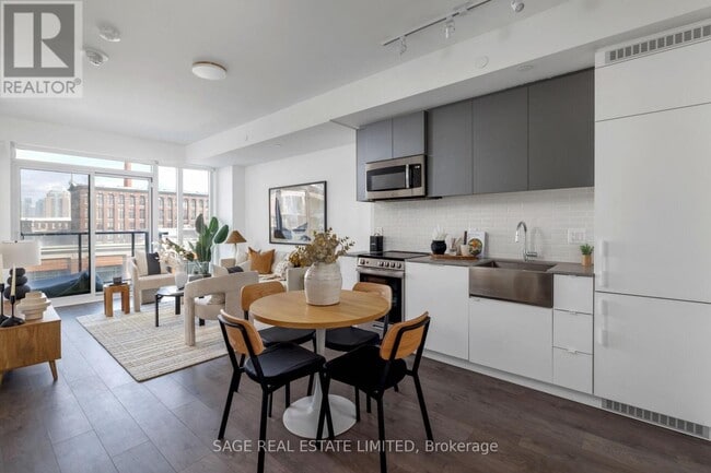 Photo - 270 Dufferin St Unité 327