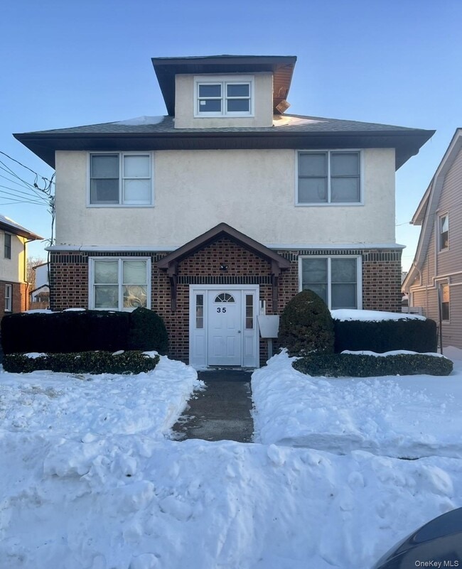 Building Photo - 35 Notre Dame Ave Unit 21