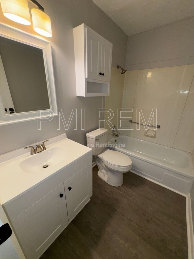 Photo - Cypress W Market