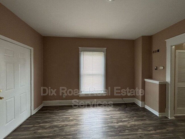 Photo - 624.5 Wicoff St