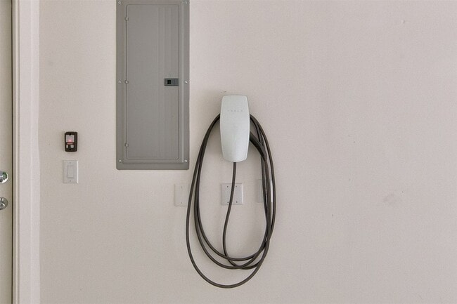 Photo - 1526 Ojeman Rd