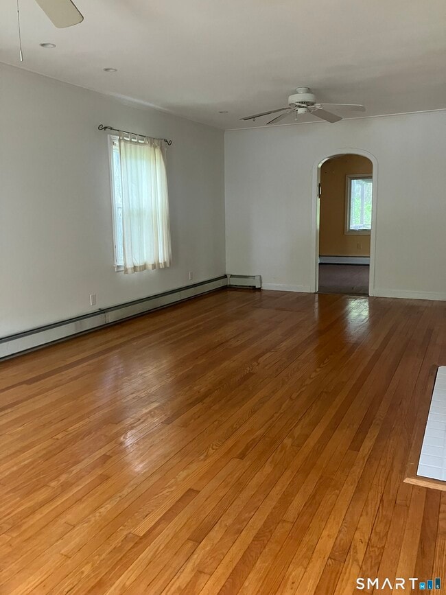 Photo - 155 Lakeview Terrace