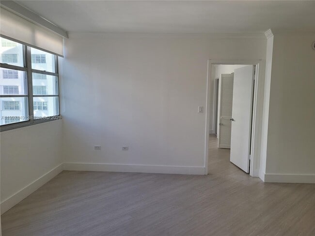 Photo - 999 Brickell Bay Dr Unit 1207