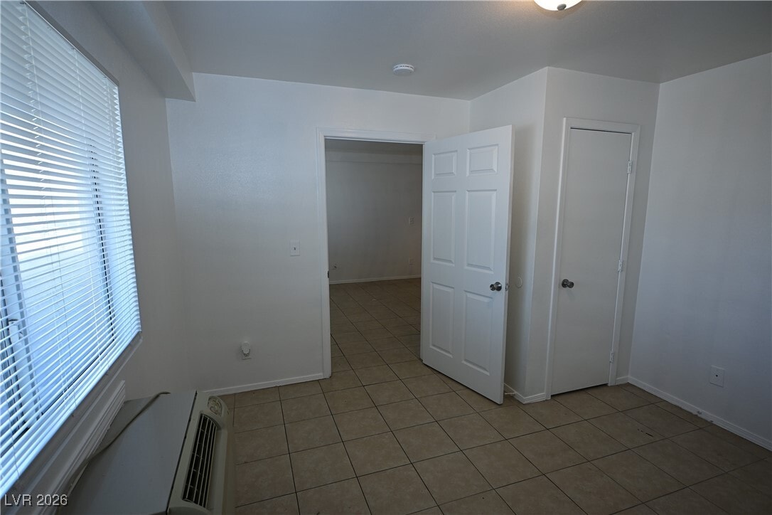 Photo - 3017 E Carey Ave Unidad 4