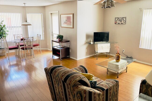 Building Photo - 4850 E Desert Cove Ave Unit 230 Rental