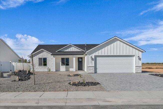 Building Photo - Move-In Bonus!!! Newer Construction 3 bedroom- 2 bath Single Family Home