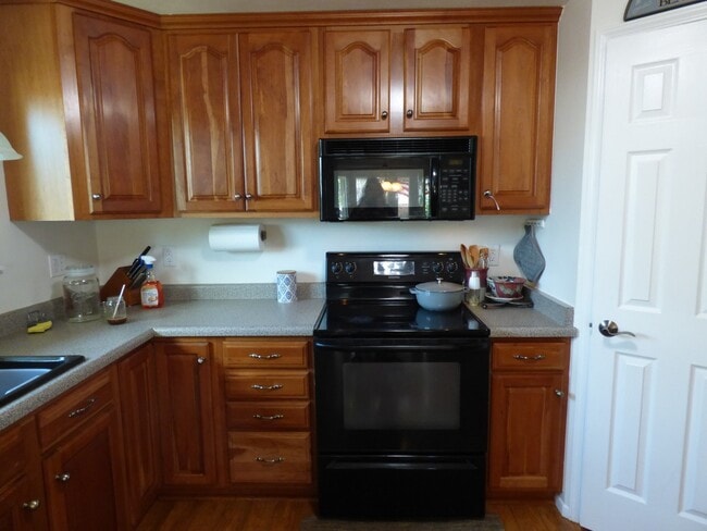 Photo - Great House in a Great Neighborhood!