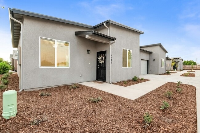 Building Photo - 6 S Emerald Ct Rental