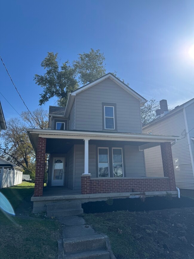 Building Photo - 1029 Woodside Blvd