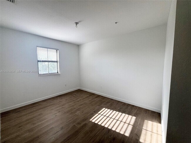 Photo - 10620 NW 88th St Unit 214