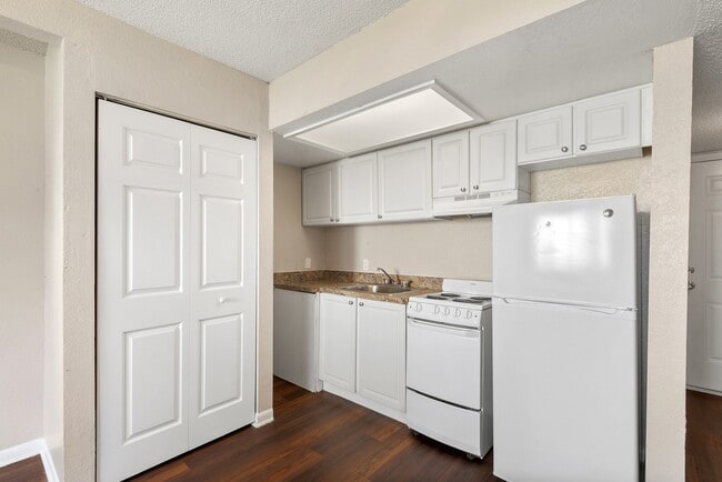Kitchen - Copeland Village