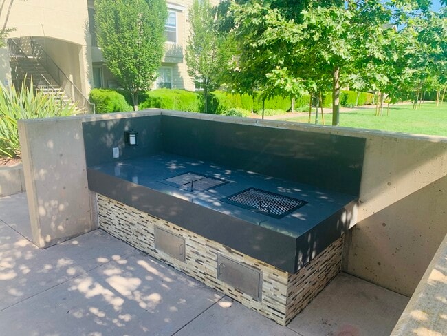 Build in BBQ Grill