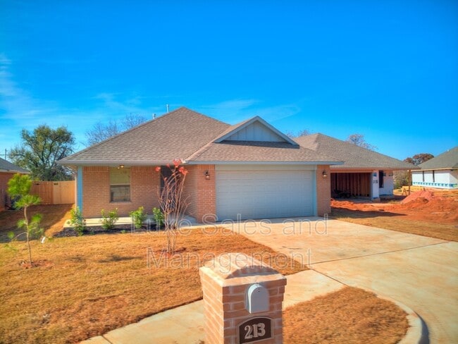 135 St Charles Way