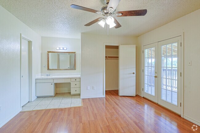 2BR, 1.5BA - 1,100SF - Primary Bedroom