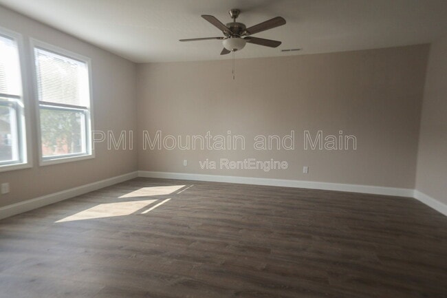 Photo - 625 Edgewood Ave