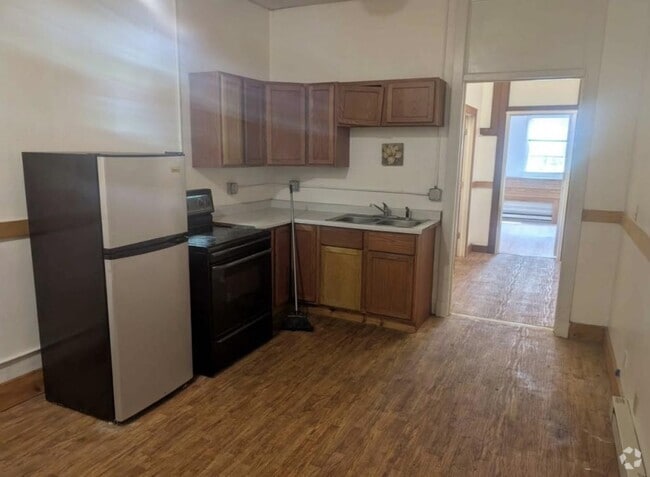 Building Photo - 120 South St Rental