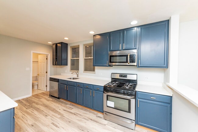 Photo - 6136 N Mozart St Unit 1