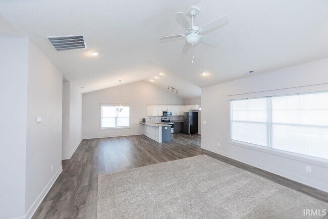 Photo - 1115 W Rangeview Cir