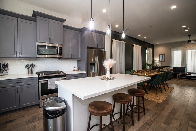 Photo - 1915 Kolfahl St