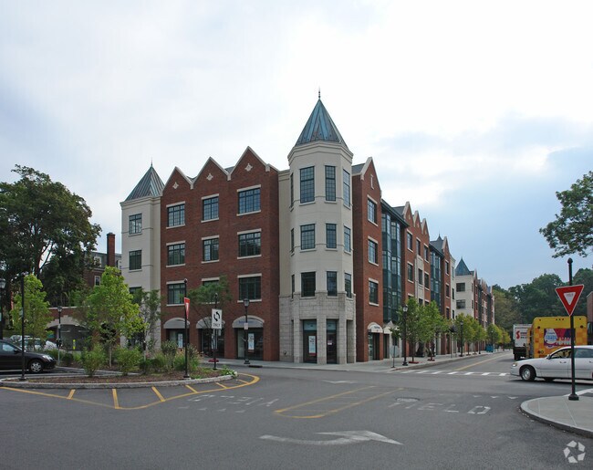 Photo - 1-100 Christie Pl