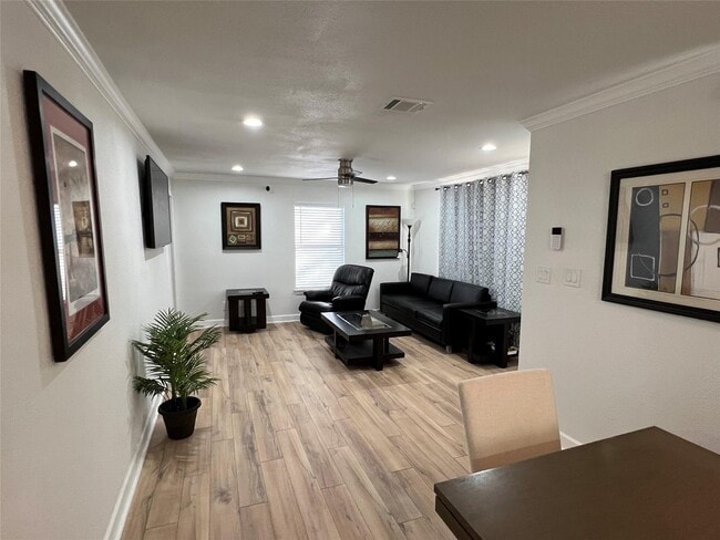 Photo - 7125 Conley St