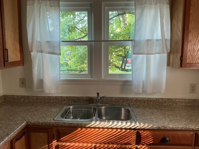 Photo - 722 Forest Dr