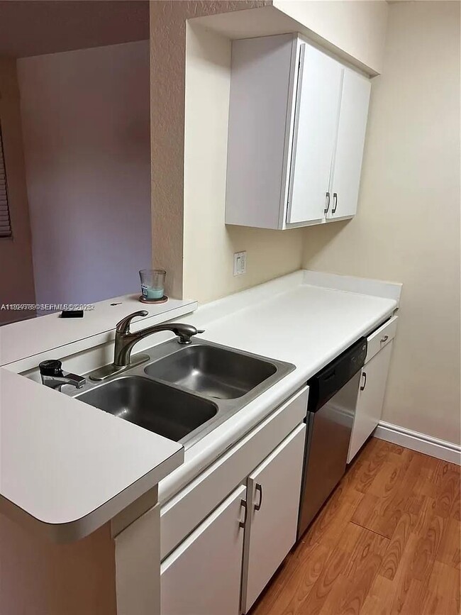 Photo - 2880 N Oakland Forest Dr Unit 209