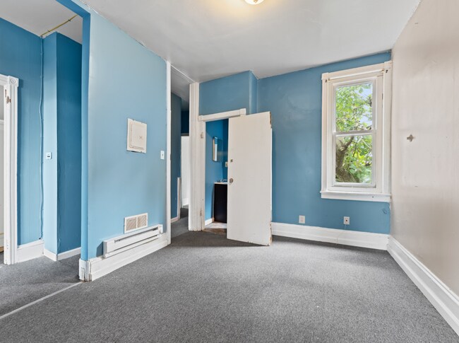 Photo - 1232 W Somerset St Unidad 3